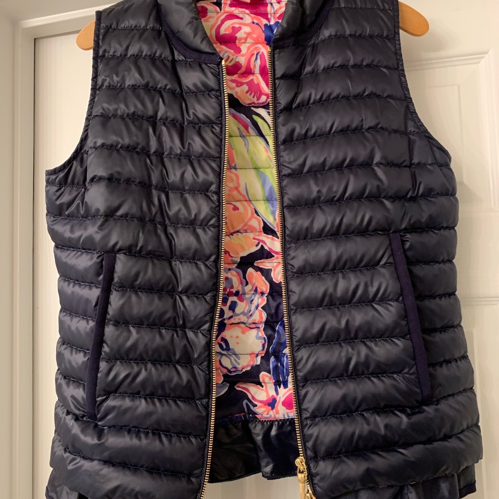 EUC LILLY PULITZER CORA VEST TRUE NAVY